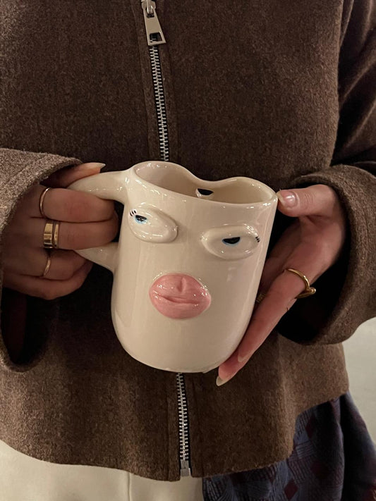 THE LADY MUG